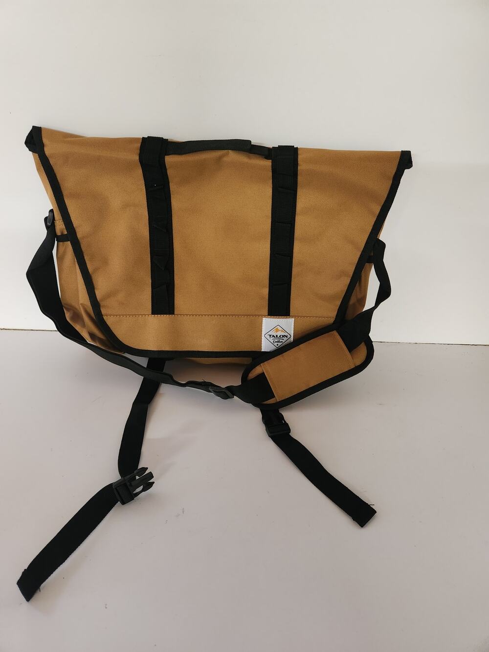 Talon Originsl Canvas computer bag brand New 18x14"